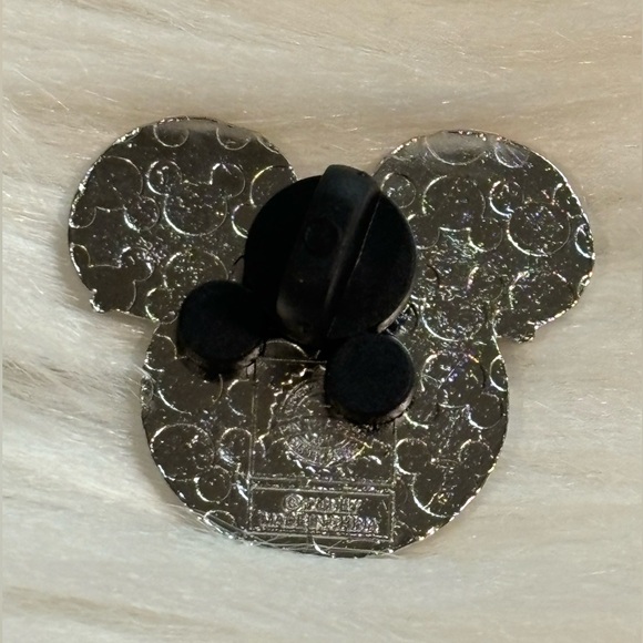 Jack Skellington Mickey Head Disney Trading Pin - Picture 2 of 2